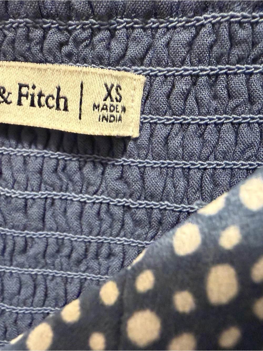 Abercrombie & Fitch Puff-Sleeve Smocked Crop Top Blouse size XS blue